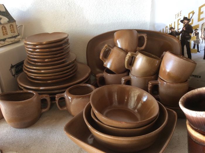 Frankoma dish set
