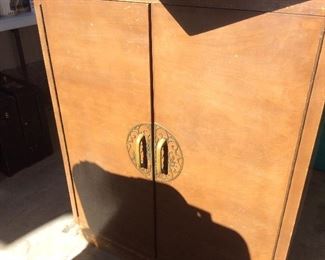Vintage cabinet