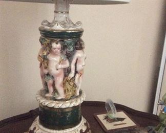CAPODIMONTE lamp pair