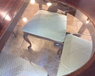 Glass panel in table