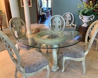 BEAUTIFUL ORNATE/GLASS KITCHEN TABLE