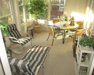 sunroom and patio furniture