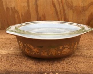 Vintage Pyrex Early American oval baker