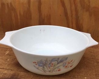 Vintage Pyrex (England) Blue Iris baker