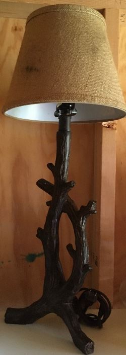 Rustic table lamp