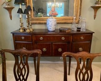 Beautiful Queen Anne Buffet and Large Gold Mirror Crystal decanters