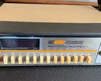 B&K Precision 2830 DIGITAL MULTIMETER	