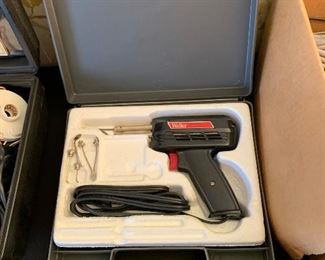 Weller Soldering Gun	 	
