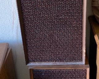Heathkit AS-104 Vintage Stereo Speakers	 	

