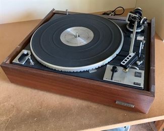 DUAL 1249 Vintage Turntable	 	
