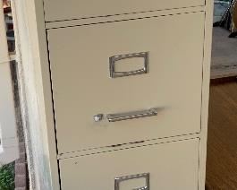 Four drawer file cabinet	 	
