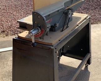 Rockwell Delta  37-220 Woodworking Jointer	50x48x16in	HxWxD
