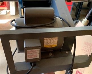 Sand-Rite Flap/Drum Sander	41x37x22in	HxWxD
