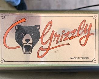 Grizzly Industrial Edge Sander	51x46x30in	HxWxD
