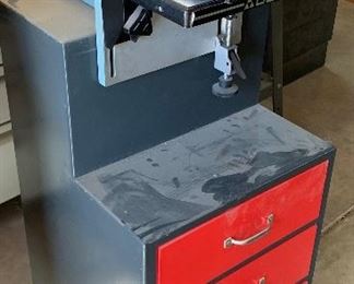 Delta 32-10 Plate Joiner w/ accessories	45x19x19	HxWxD
