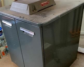 Rockwell Delta 32in Radial Drill Press 11-280	63x24x38in	HxWxD
