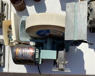 Delta wet/Dry Grinder 23-700	 	
