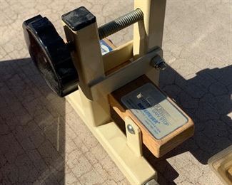 t-Square Biesemeyer cut off	 	
