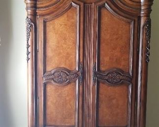 Bedroom armoire matches queen bedroom furniture
