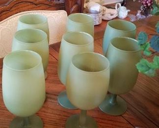 All types of crystal and glassware