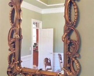 Many very nice mirrors