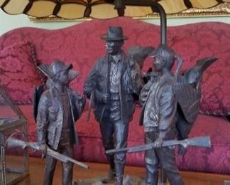 Hunter Statuary Lamp