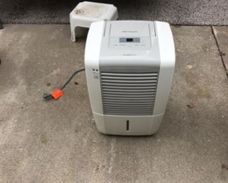 Dehumidifier 