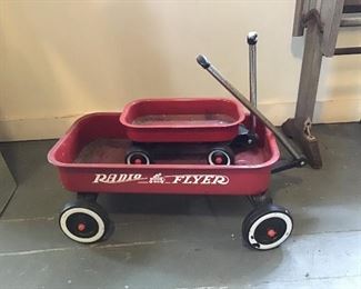 2 little Red Wagons