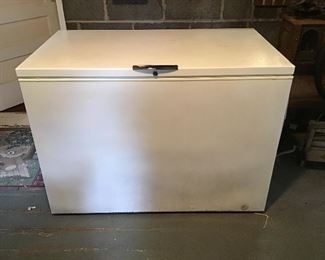 Gibson Heavy Duty Chest Freezer