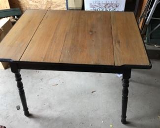 OakKitchen Table