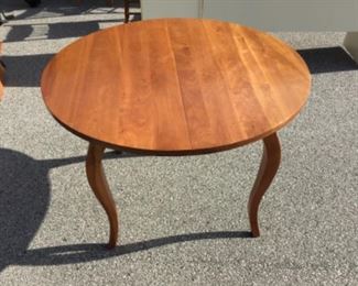 Dining Table with 3 very large leaves making this a huge table....see next picture