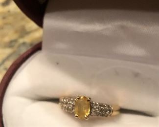 Citron & diamond ring