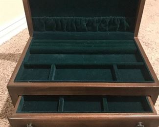 Barton jewelery box