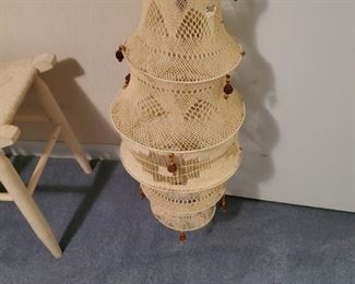 I love to look at macramé while eating pickled beets and drinking wine.  Don't judge.  I know what you people do with olives and Amish Dutch Milk Furniture Cleaner.