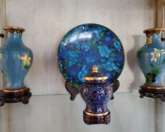 Cloisonné….lets face it..Eye cannut spell this wort!  And I have no auto correct with this site.  But I know it is worth the money!