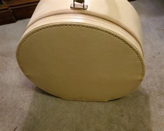 Hat Box, for the well traveled Lady