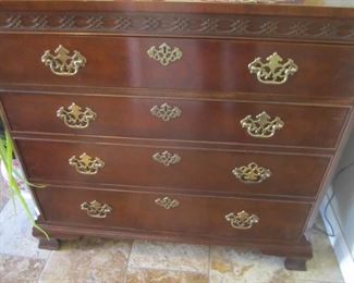 CHEST OF DRAWERS BY BAKER