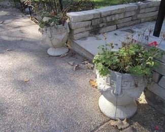 CEMENT PLANTERS