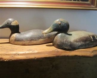 DUCK STATUES