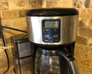 BLACK & DECKER COFFEE MACHINE