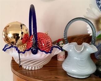 MORE FENTON GLASS. BRIDE BASKETS.