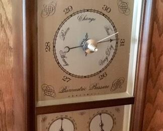 VINTAGE BAROMETER