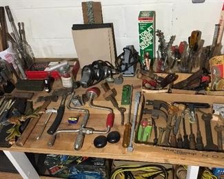 Nice lot of vintage tools