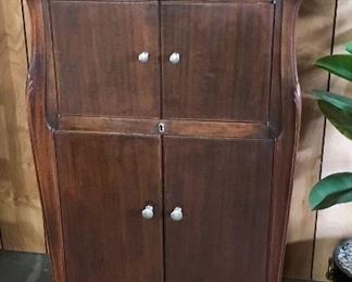 Antique vv-110 Victor Victrola phonograph Talking Machine, Mahogany