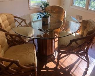 Super clean Bamboo dinette set