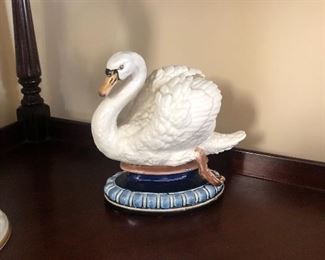 Mini majolica Swan