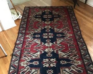Heriez hand looped rug