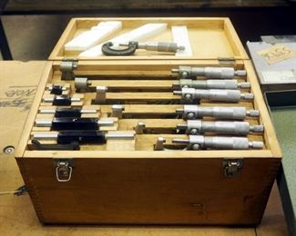 Chuan Brand Micrometer Set Measuring 1-5 Inches Includes Wood Case, 15 Pieces Total
