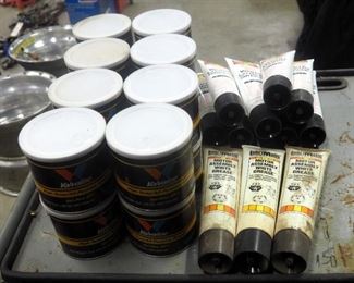 Valvoline High Temp All Purpose Grease Qty 16, White Lithium Grease Qty 8 And Motor Assembly Grease Qty 3, Total Qty 27