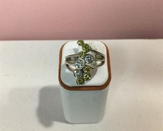 White gold, yellow and white diamond ring